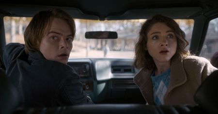 Gwiazdor serialu "Stranger Things" nie został wpuszczony do USA. Co się stało?