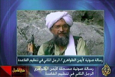 Przywódca Al-Kaidy otoczony