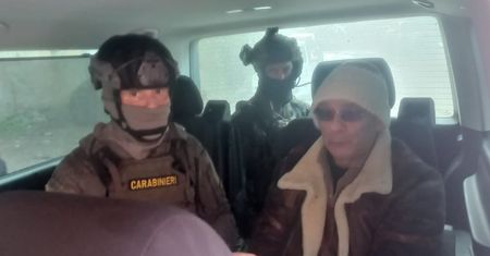Zatrzymano ukrywającego się przez 30 lat szefa cosa nostra. Uważany za najpotężniejszego z poszukiwanych mafiosów