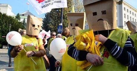 Premia od Biedronki tuż przed strajkiem. Pracownicy mówią: "Pan da"