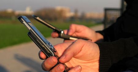 Prawa posiadaczy komórek i internautów będą lepiej chronione