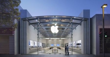 Historyczny spadek Apple. Akcje ósmy dzień z rzędu w dół