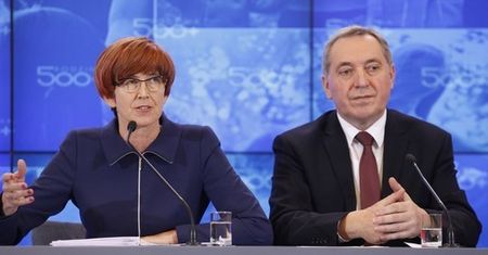 Program Rodzina 500+. Kowalczyk: przez 1,5 roku nie będzie zmian