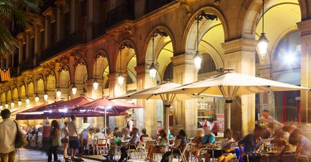 Polacy wydają na restauracje i hotele mniej niż mieszkańcy sąsiednich państw