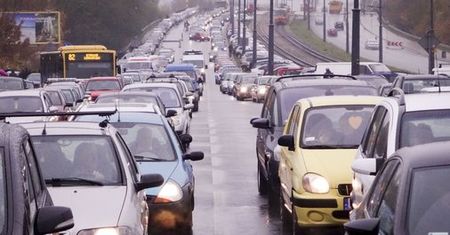 Producenci samochodów nas oszukują? Chodzi o zużycie paliw w naszych autach