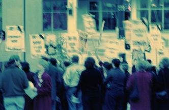 Ponad 2 mln robotników bierze udział w jednodniowym strajku