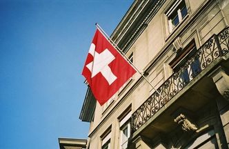 Frankowicze mogą się czuć zawiedzeni. Bank Szwajcarii nie obniżył stóp