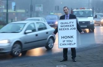 "Zatrąb, jeśli możesz pomóc"