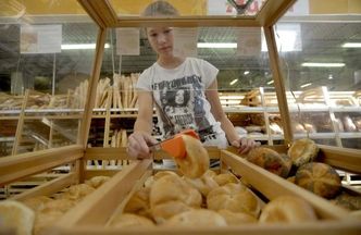 Mrożone pieczywo hitem w sklepach. Są chętni do powtórzenia sukcesu Lidla i Biedronki