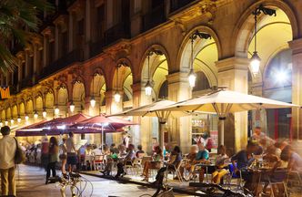 Polacy wydają na restauracje i hotele mniej niż mieszkańcy sąsiednich państw