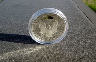 W USA złote i srebrne monety już dawno nie sprzedawały się tak dobrze