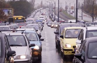 Producenci samochodów nas oszukują? Chodzi o zużycie paliw w naszych autach
