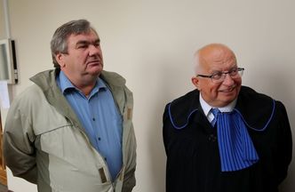 Wyrok dla komornika to nie wszystko. Mecenas Obara chce ścigać banki oraz paserów