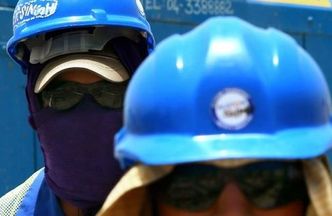 Tam wykorzystuje się ludzi. Dramat robotników z Dubaju