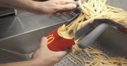 McDonald`s pokazuje jak prawidłowo jeść frytki. Ich opakowanie ma ukrytą funkcję
