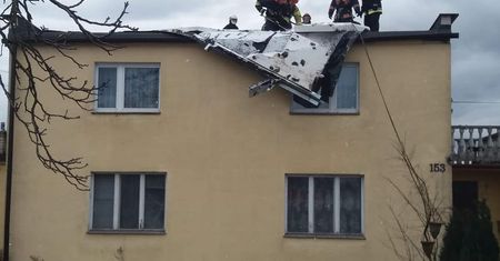 Zerwane dachy, awarie prądu. Wiatr w Polsce