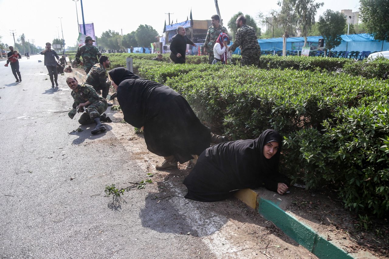 Iran. Zamach terrorystyczny na paradzie wojskowej. Do ataku przyznało się ISIS