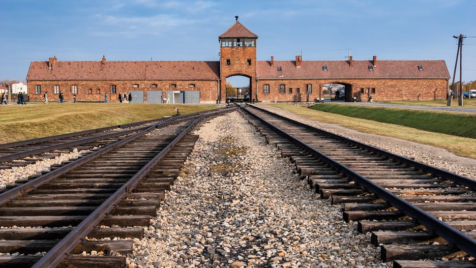 Stowarzyszenie Patria Nostra zapowiada kroki prawne ws. "polskich obozów śmierci"