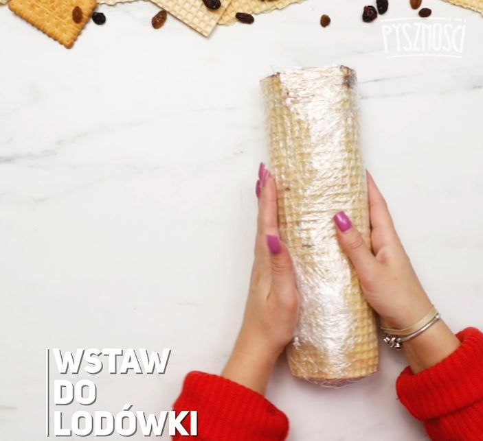 Prosta rolada z wafli- Pyszności