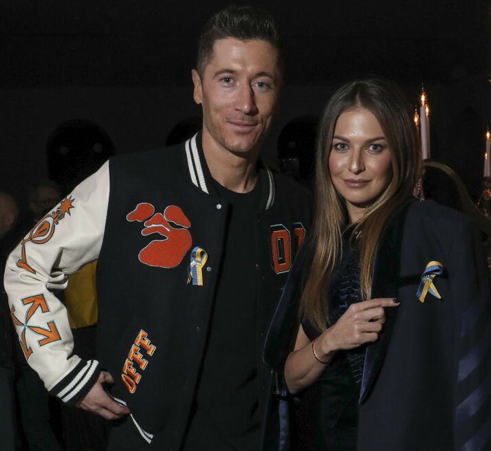 Anna i Robert Lewandowscy na pokazie Off-White w Paryżu