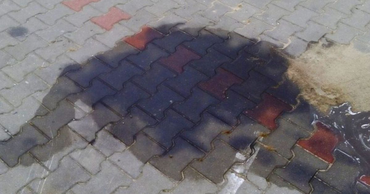How to Get Rid of Oil and Fuel Stains from Paving Stones? We Have Got a Quick and Easy Way!