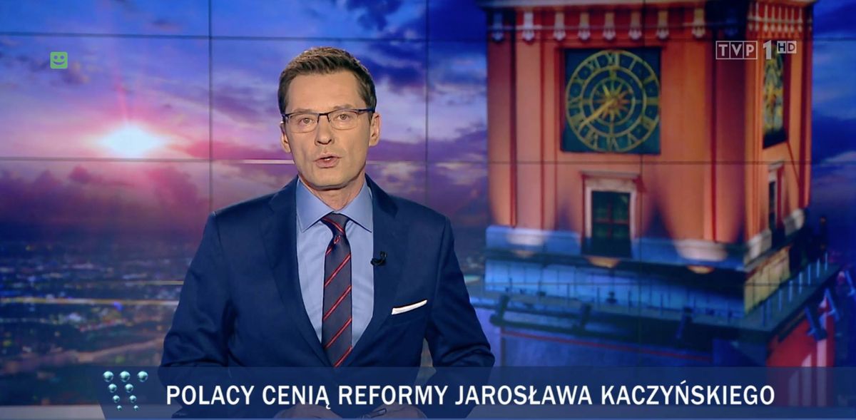 Materiał "Wiadomości" TVP to spoiler? Na pasku "reformy Kaczyńskiego"
