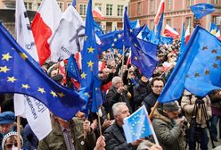 Sondaż: rekordowe poparcie członkostwa Polski w UE. Większość z nas czuje się Europejczykami