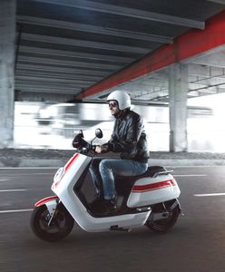 Tanio, szybko i bezemisyjnie. 5 elektrycznych skuterów, którymi pojedziesz na kat. B