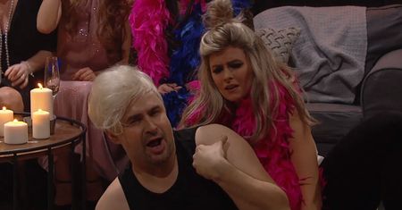 Dwa skecze o hardcorowych programach telewizyjnych i striptiz Igora Kwiatkowskiego. Odważny odcinek SNL Polska