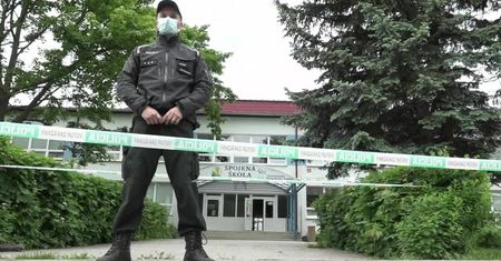 Wtargnął do szkoły, atakując nożem uczniów i pracowników. Jedna osoba zginęła w ataku nożownika na Słowacji