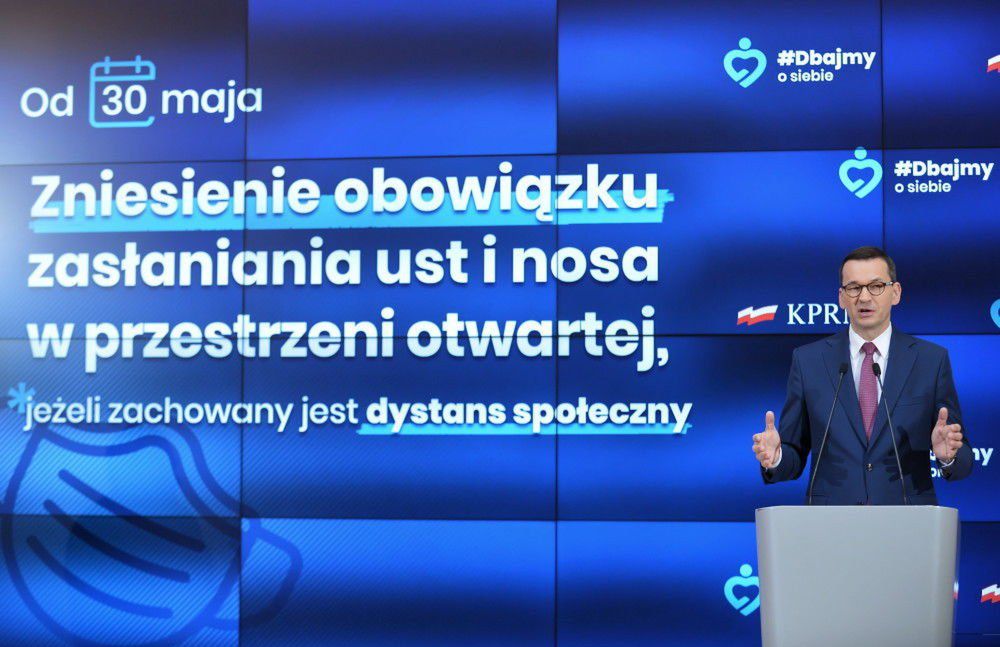 Od 30 maja w przestrzeniach ogólnodostępnych noszenie maseczek nieobowiązkowe