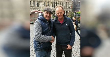 Donald Tusk "przyłapany" na mieście. Jedna rzecz zwraca uwagę
