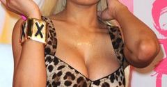 Nicki Minaj lubi pokazywać biust!