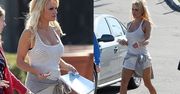 Pamela Anderson w sukience w paski! Sexy?