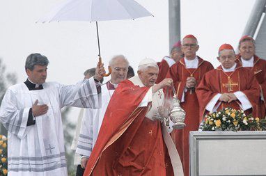 "Pielgrzymka Benedykta XVI gestem pojednania"