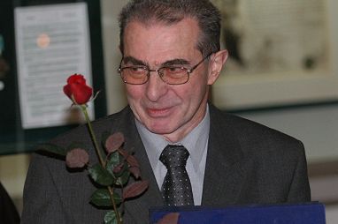 Prof. Karol Modzelewski laureatem nagrody im. Urbańczyka