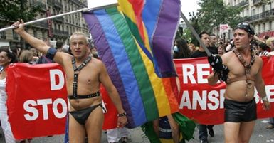 Wielka manifestacja homoseksualistów w Paryżu