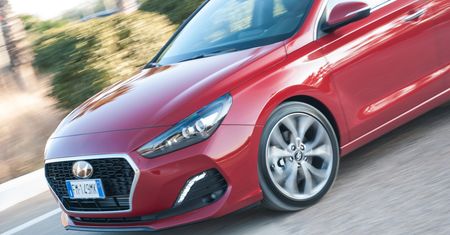 Zobacz galerię z pierwszych testów: Hyundai i30 Fastback