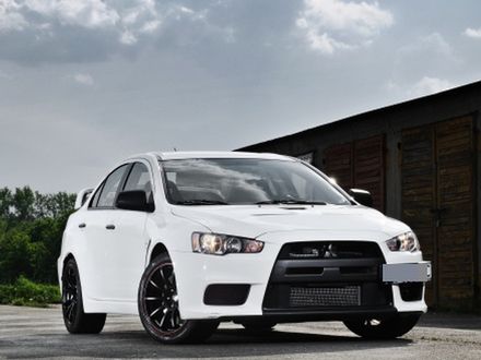 Mitsubishi Lancer Evolution RS – propozycja dla wymagających pań