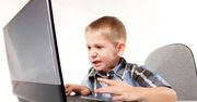Gry komputerowe i telefony szkodzą dziecięcym kręgosłupom
