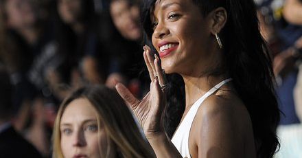 Rihanna wciąż jest dziewczyną Armaniego