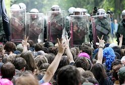 Zamieszki przed szczytem G8 - ośmiu policjantów rannych