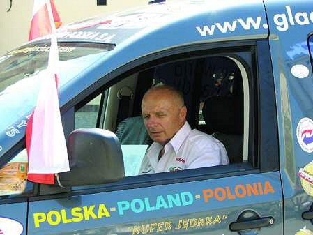 Pan Andrzej jedzie autem dookoła świata