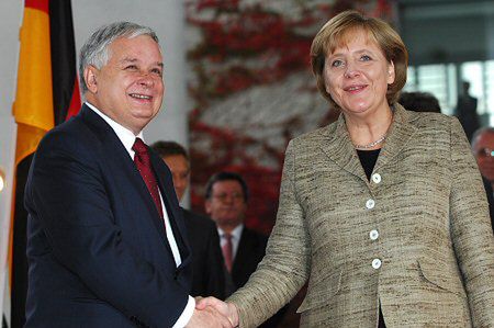 "Merkel i L. Kaczyński mają dobry kontakt"