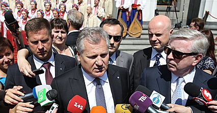 Kwaśniewski wydał oświadczenie