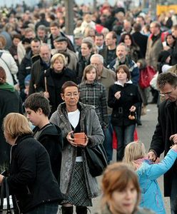 51% Polaków: odwiedzenie grobów to święty obowiązek