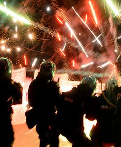 "Bomba Ratzinger" czy "Bunga, Bunga" - co głośniejsze?