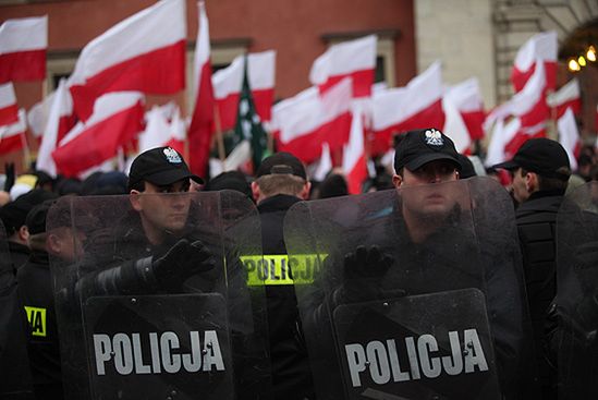 33 osoby w areszcie po starciach w Warszawie