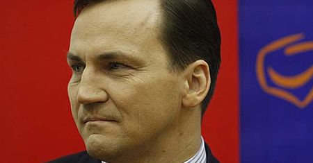 Internauci nie chcą debaty Sikorski-Komorowski w TV