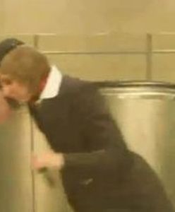 Tak się kończy spanie w pracy